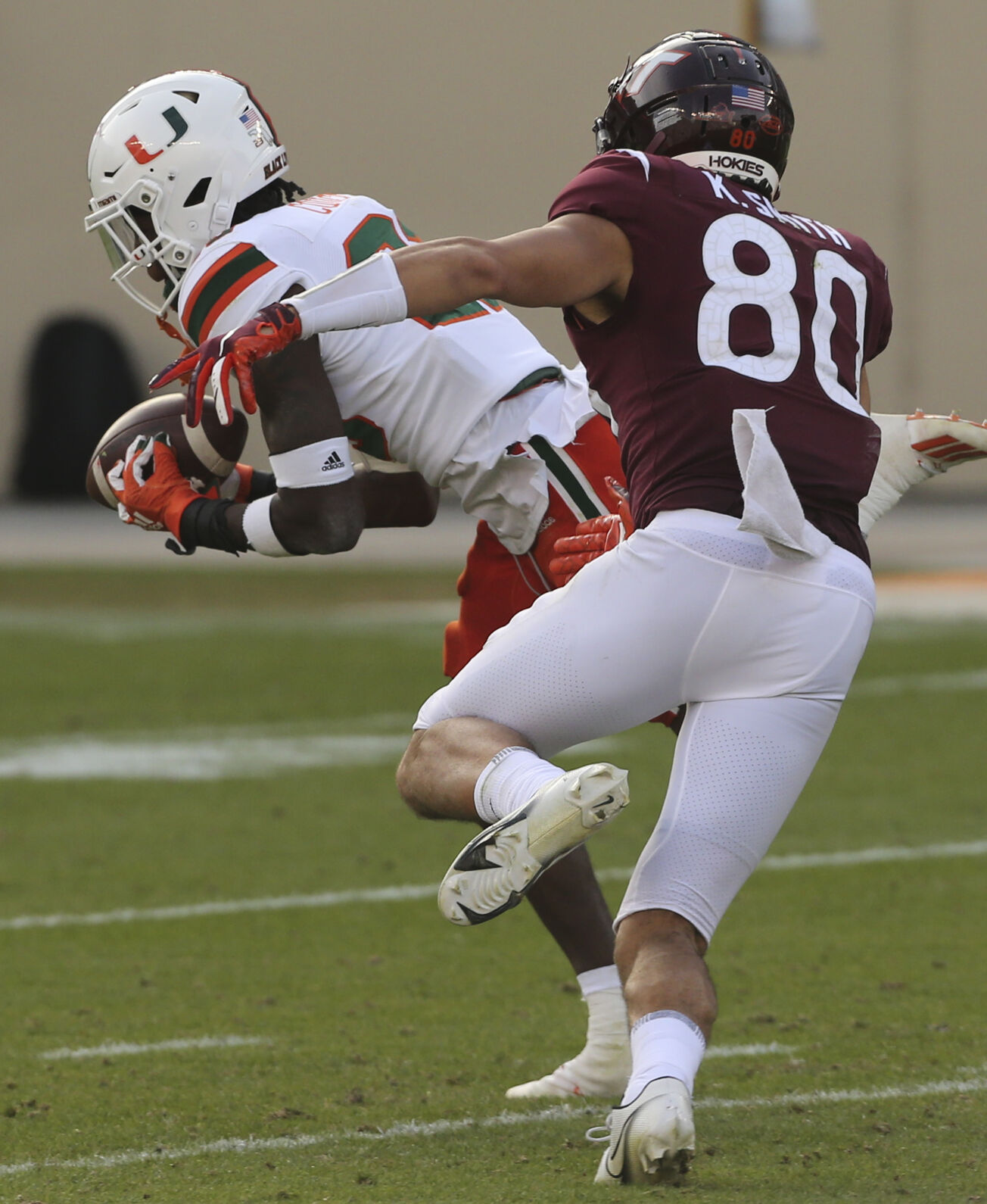 111420-roavtfootball